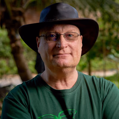 Dr Stephen Elliott